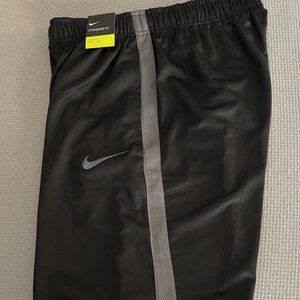 Nike Epic M Standard Fit Black Athletic Training Pants NWT